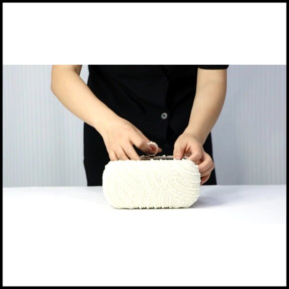 Pearl Clutch Evening Bag Elegant Formal Bridal Party Wear Detachable Chain